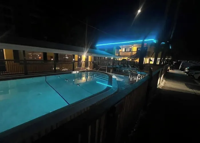 Barefoot Bay Motel
